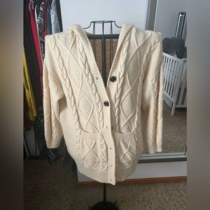 Women’s XXL Cream Cardigan Sweater - button down